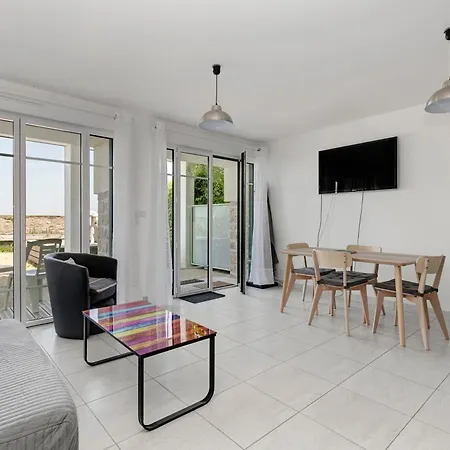 Les Sables Roses Face